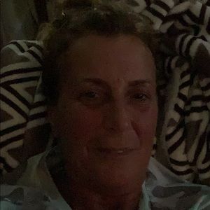 Meet your Posher, Lorie